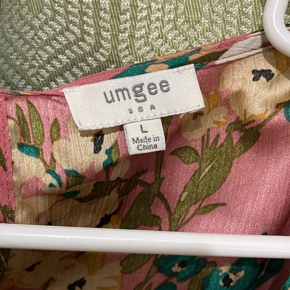 Umgee size small and large wrap knotted front kimono sleeve blouse preloved - Picture 10 of 13